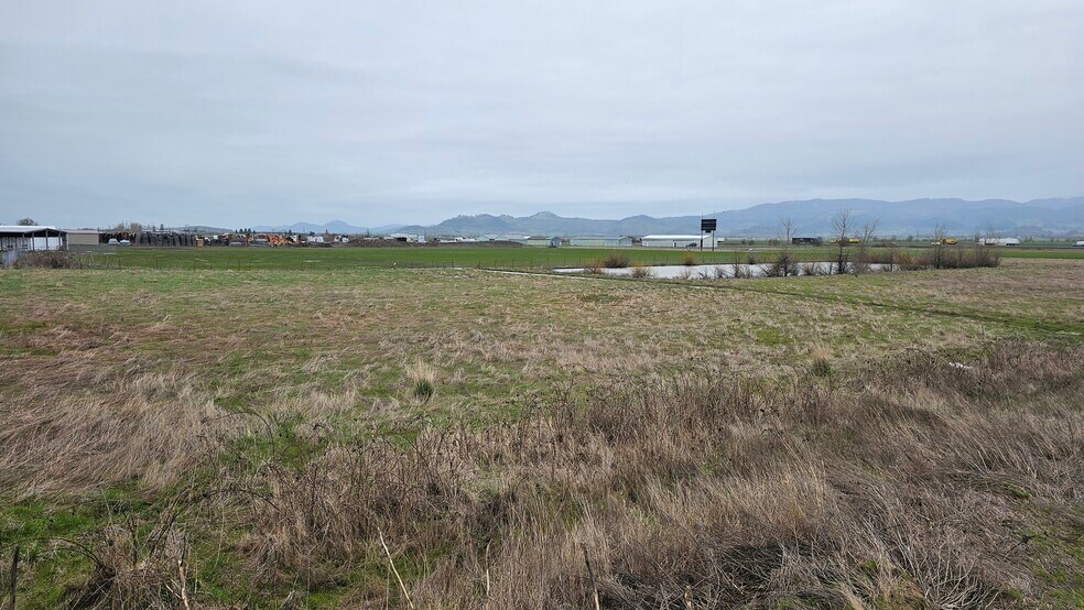 More Photos Of North Coburg Rd @ Diamond Hill Road, Harrisburg Land For Sale