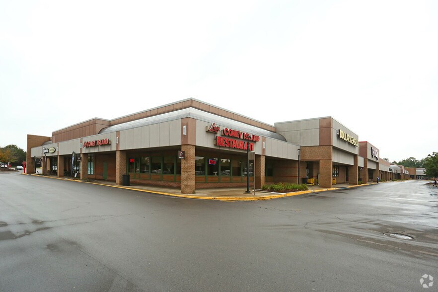 More Photos Of 26300-26650 Ford Rd, Dearborn Heights Unknown For Lease