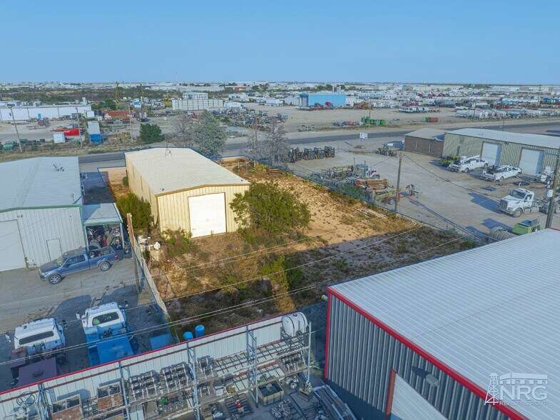 More Photos Of 4704 S County Road 1310, Odessa Warehouse For Sale