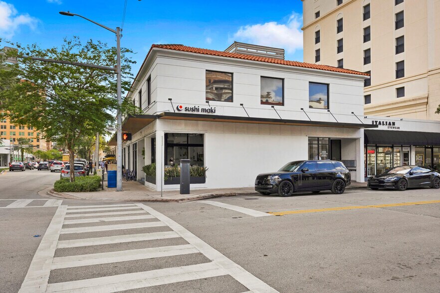 Primary Photo Of 2334-2346 Ponce De Leon Blvd, Coral Gables Office For Lease