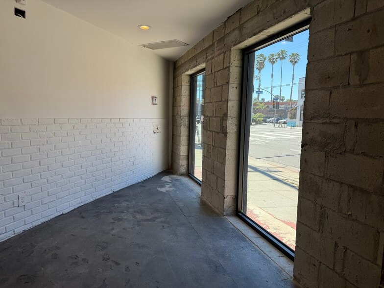More Photos Of 3129 W Sunset Blvd, Los Angeles Apartments For Lease