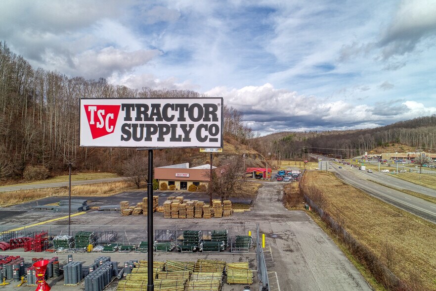 More Photos Of 181 Plaza Rd, Wise General Retail For Sale