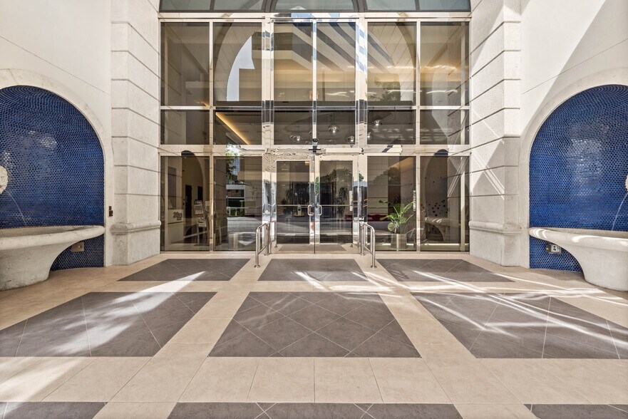 More Photos Of 2020 Ponce De Leon Blvd, Coral Gables Office For Sale