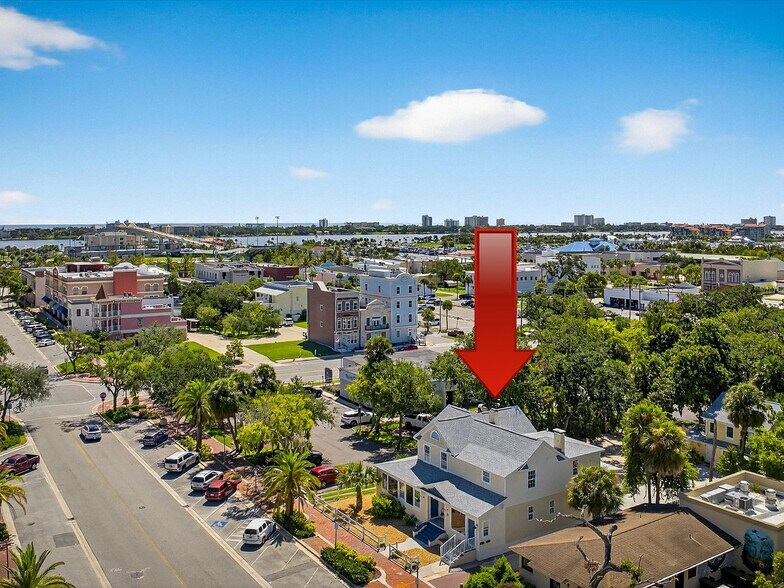 More Photos Of 219 Magnolia Ave, Daytona Beach Storefront Retail Residential For Sale
