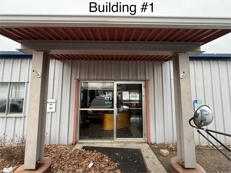 More Photos Of 333 Atlas Ave, Madison Warehouse For Lease