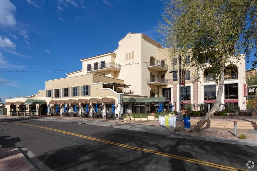 More Photos Of 7114 E Stetson Dr, Scottsdale Loft Creative Space For Lease
