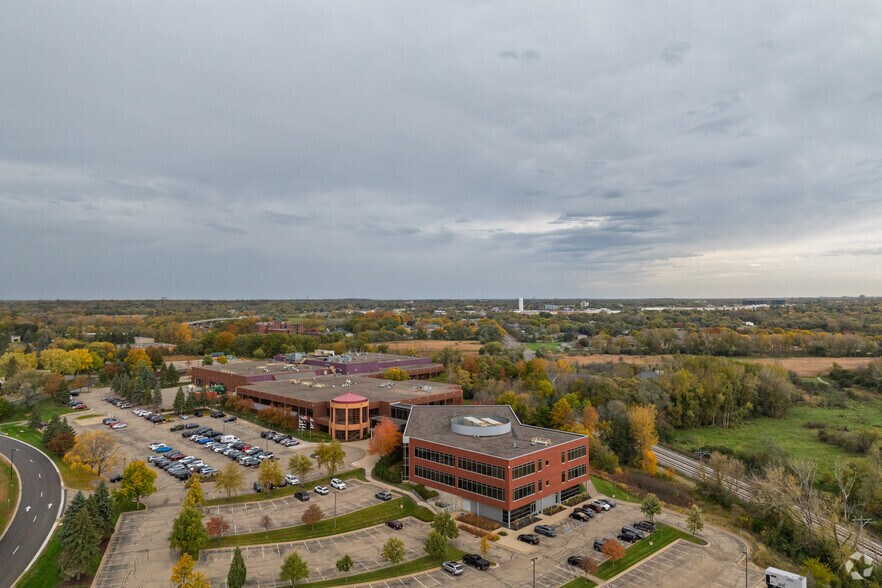 More Photos Of 10700 Bren Rd W, Minnetonka Manufacturing For Lease