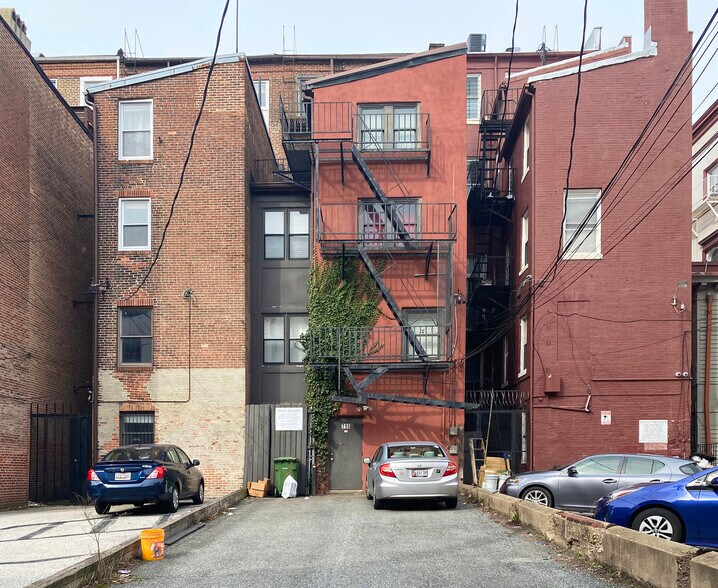 More Photos Of 715 St Paul St, Baltimore Office For Sale