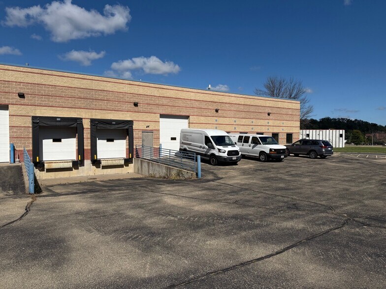 More Photos Of 2777 Prairie Dr, River Falls Office For Sale