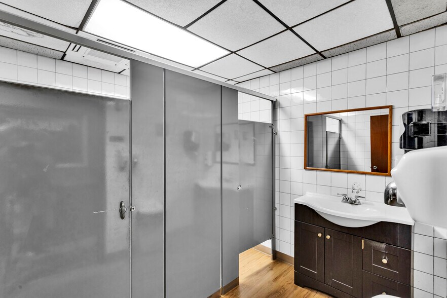 More Photos Of Route 51 / Constitution Blvd, Darlington General Retail For Sale