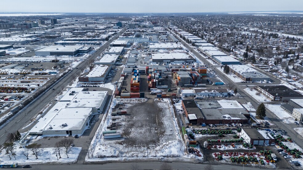 More Photos Of 124 Av Labrosse, Pointe-claire Land For Lease