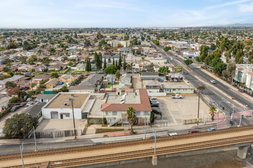 More Photos Of 1011 N Willowbrook Ave, Compton General Retail For Sale