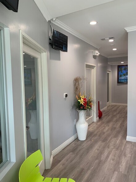 More Photos Of 17100 Norwalk Blvd, Cerritos Office For Sale