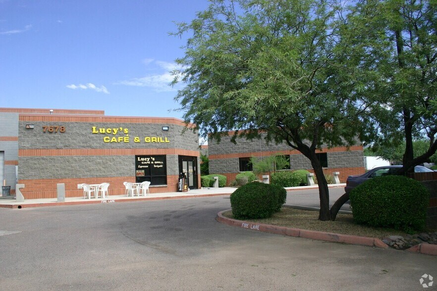 More Photos Of 7678 E Greenway Rd, Scottsdale Light Distribution For Lease