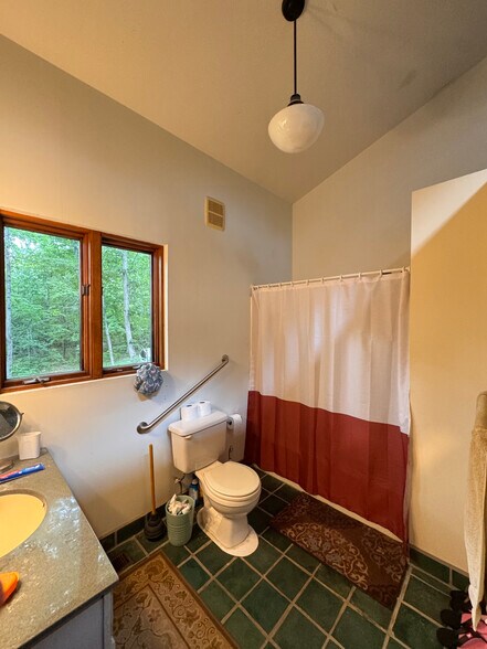More Photos Of 401 Gilkey Ridge Rd, Shade Winery Vineyard For Sale