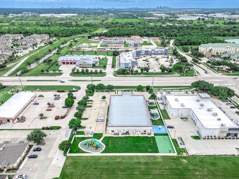 More Photos Of 12152 Shadow Creek Pky, Pearland Daycare Center For Lease