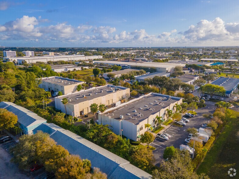 More Photos Of 3677 23rd Ave S, Lake Worth Warehouse For Lease