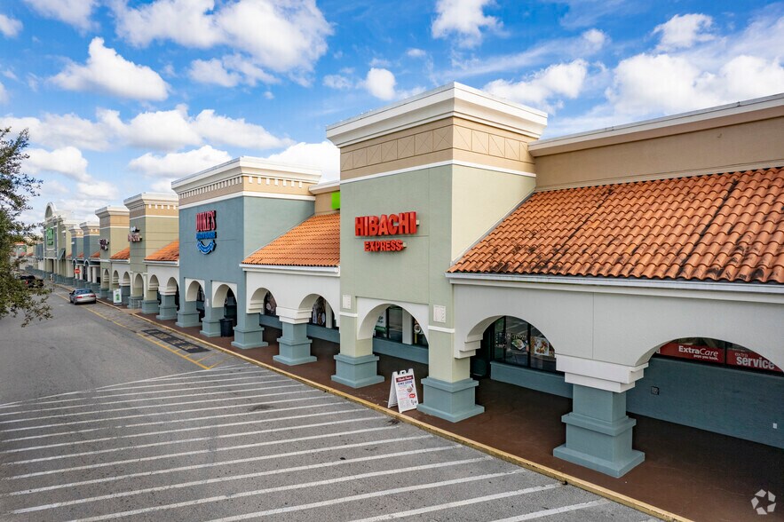 2202 James L Redman Pky, Plant City, FL 33563 Retail For Lease