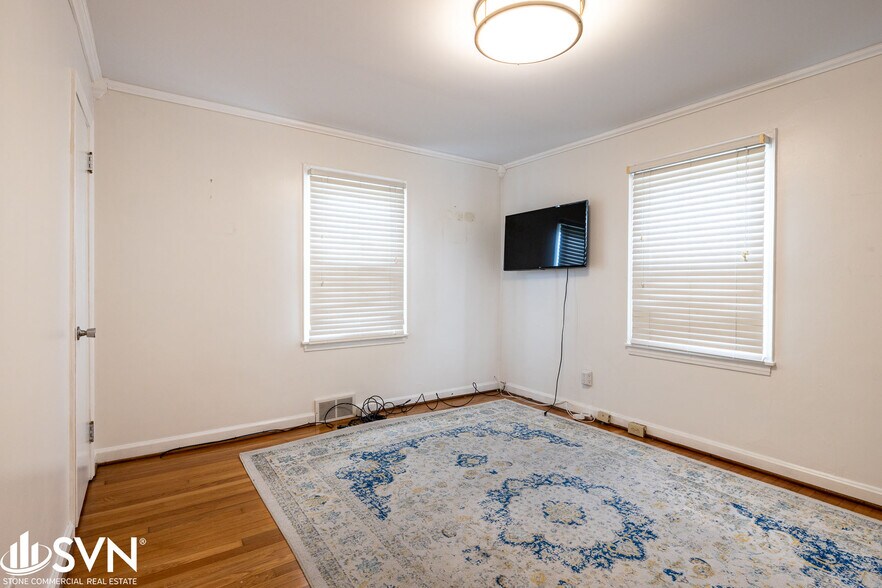 More Photos Of 331 Versailles Rd, Frankfort Office For Sale