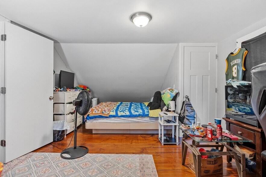 More Photos Of 22 Goddard St, Southbridge Apartments For Sale