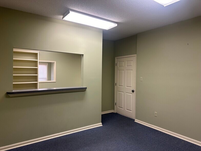 More Photos Of 763 Walnut Knoll Ln, Cordova Medical For Lease
