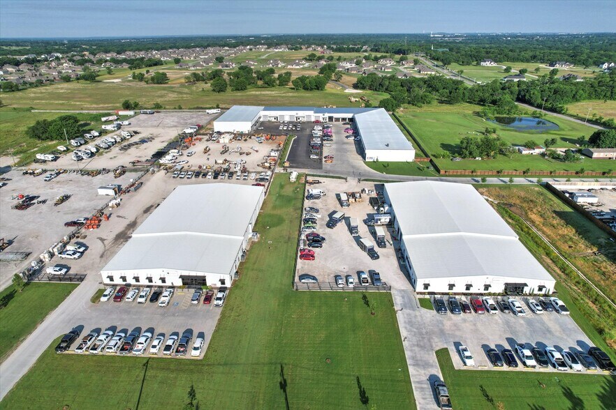 More Photos Of 22390 E 111th St, Broken Arrow Warehouse For Lease