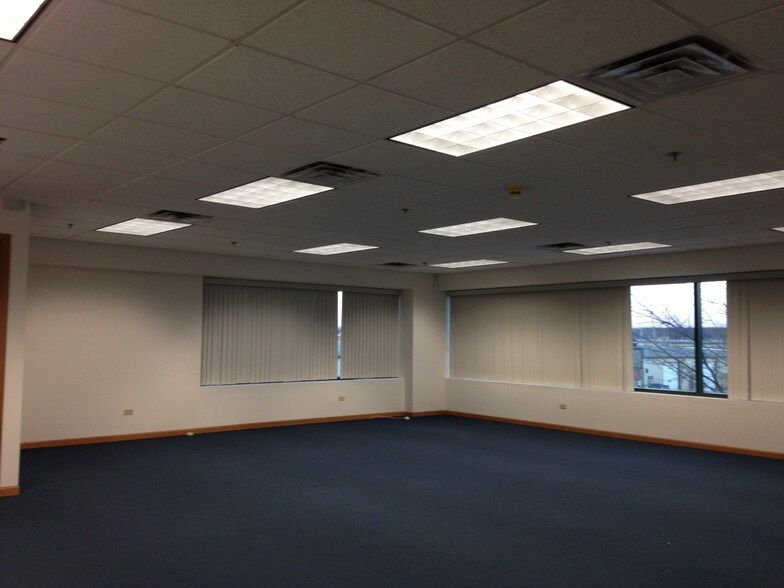 More Photos Of 1061 E Main St, East Dundee Office For Lease