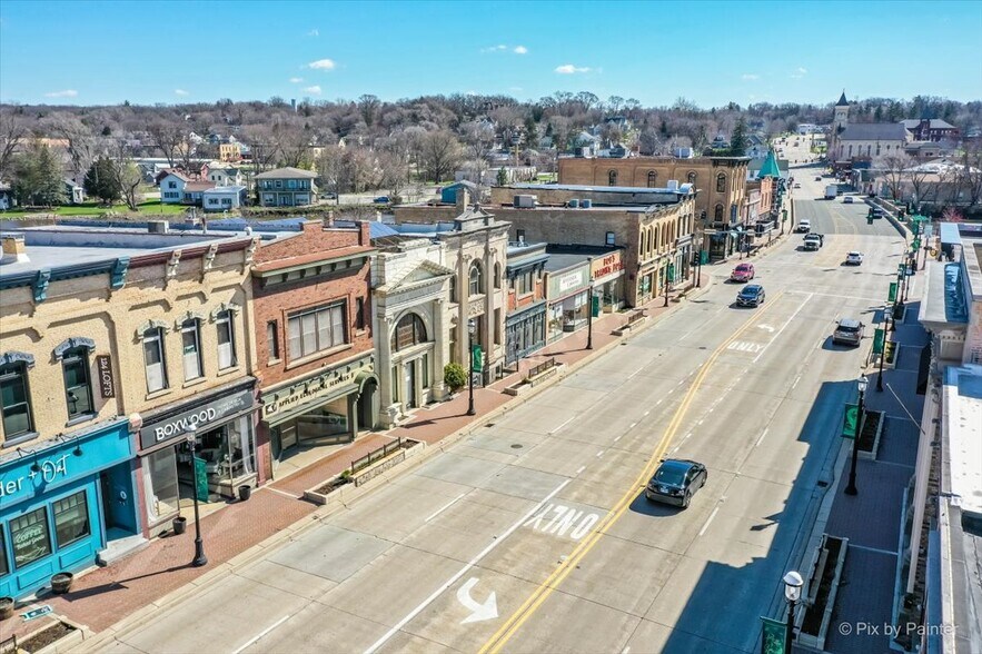 More Photos Of 120 W Main St, West Dundee Storefront Retail Office For Lease
