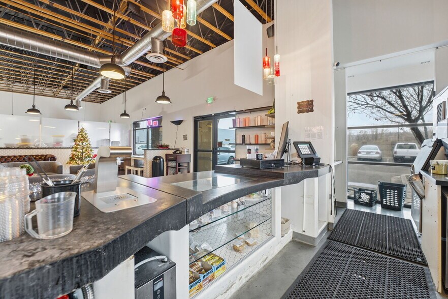 More Photos Of 1215 Aaron Dr, Richland General Retail For Lease