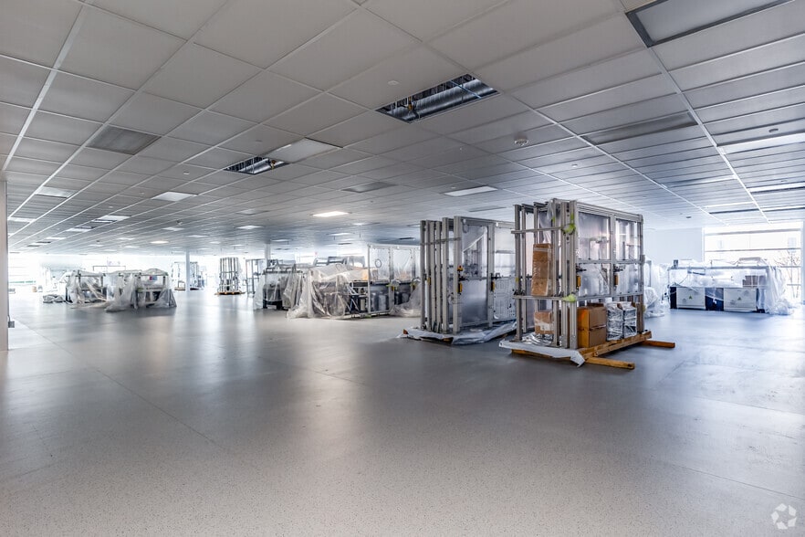 More Photos Of 4931 Executive Ct S, Frederick Unknown For Lease