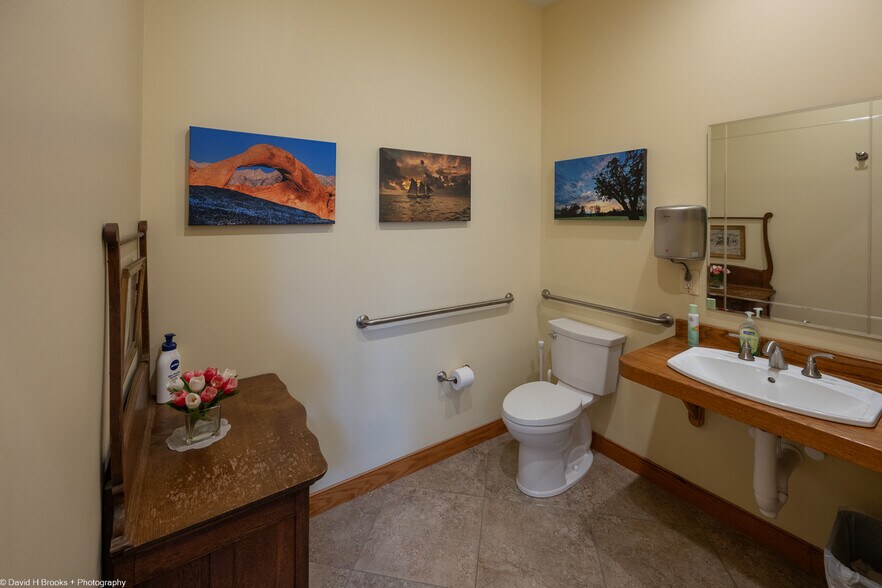 More Photos Of 11090 Dovedale Ct, Marriottsville Office For Sale