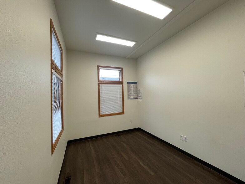 More Photos Of 669-683 Ray J. Glatt, Woodburn Loft Creative Space For Lease