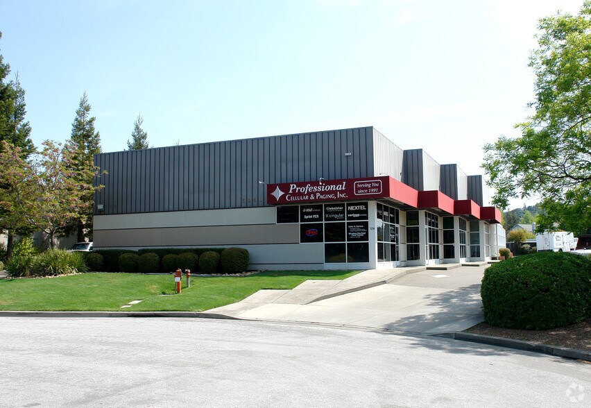 More Photos Of 5256 Aero Dr, Santa Rosa Light Manufacturing For Lease