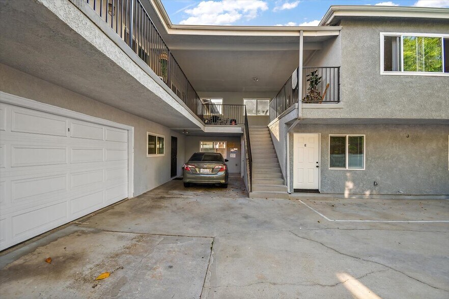More Photos Of 2226 Voorhees Ave, Redondo Beach Apartments For Sale