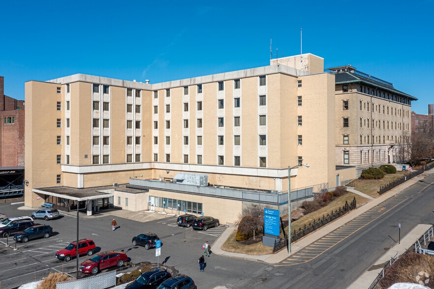 More Photos Of 140 High St, Springfield Unknown For Sale