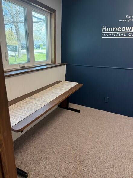 More Photos Of 424 E Mill Ave, Pelican Rapids Office For Lease