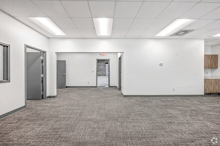 More Photos Of 3097 Presidential Dr, Atlanta Unknown For Lease