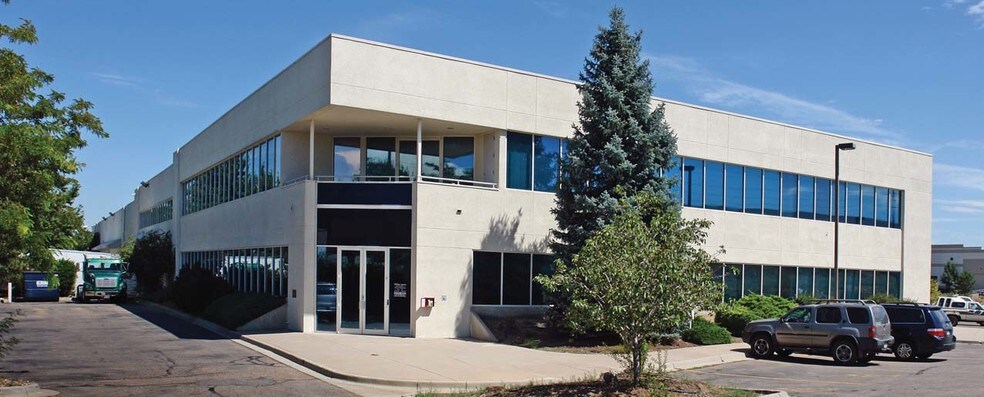 More Photos Of 12508-12650 E Briarwood Ave, Centennial Light Distribution For Lease