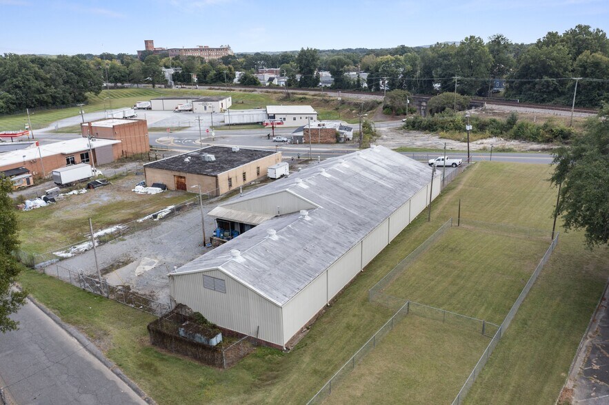 More Photos Of 1444 W Airline Ave, Gastonia Warehouse For Sale