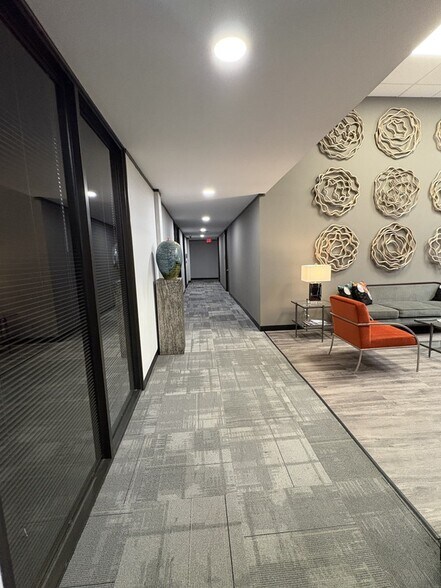 More Photos Of 4455 South Padre Island Dr, Corpus Christi Office For Lease