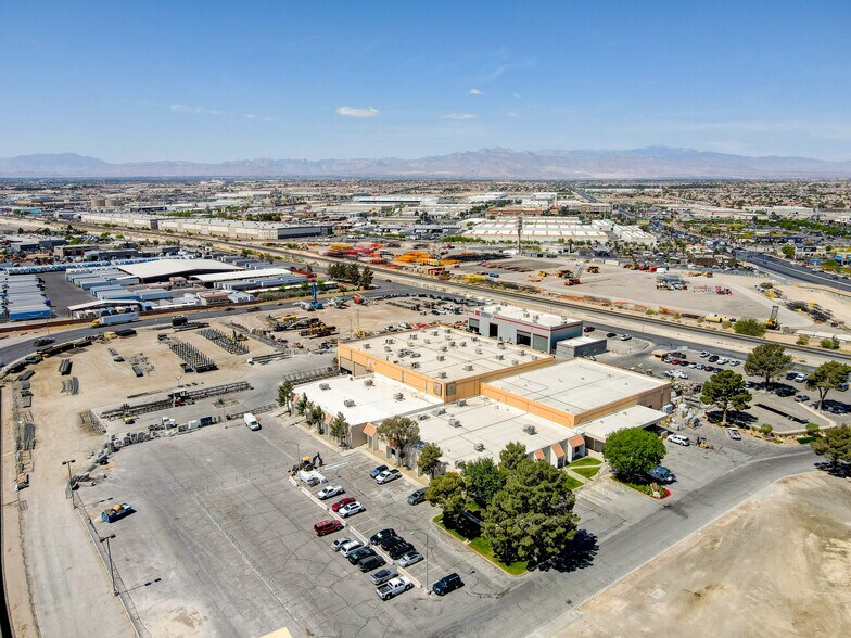 More Photos Of 3101 E Craig Rd, North Las Vegas Distribution For Lease