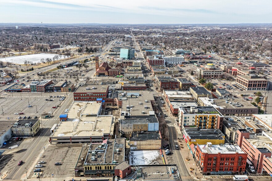 More Photos Of 600-660 W Saint Germain St, Saint Cloud Freestanding For Sale