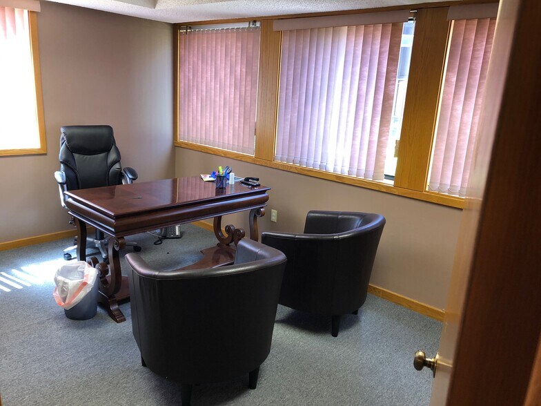 More Photos Of 4129 Okemos Rd, Okemos Office For Lease