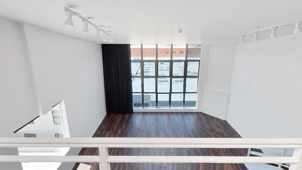 More Photos Of 1250 Missouri St, San Francisco Light Distribution For Lease