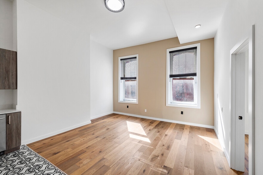 More Photos Of 1935 Spruce St, Philadelphia Apartments For Sale