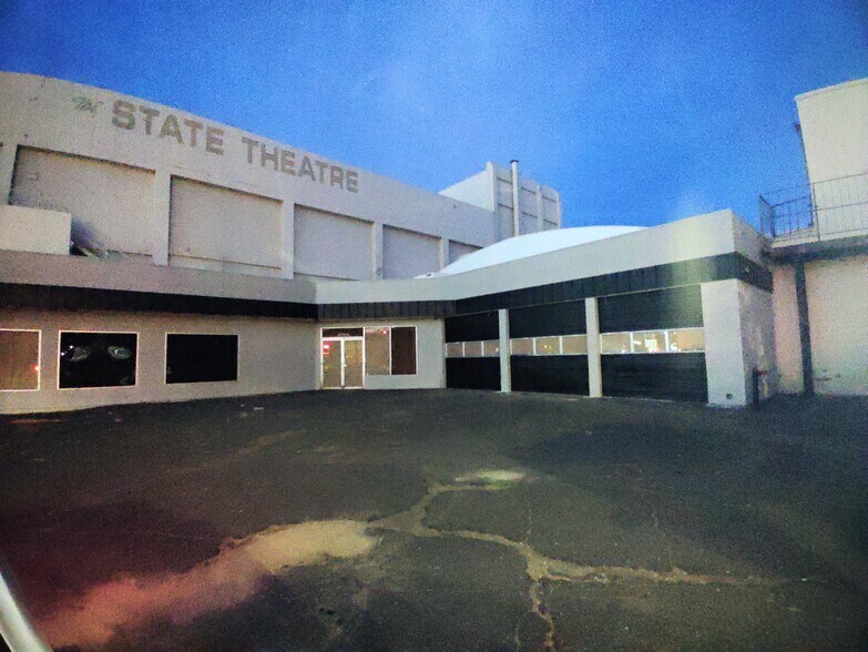 More Photos Of 431 5th St, Marysville General Retail For Sale