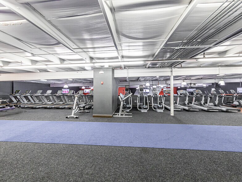 More Photos Of 3362 Acworth Summit Blvd, Acworth Health Club For Sale