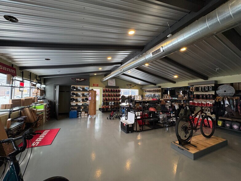 More Photos Of 1201 Washington St, Columbus Loft Creative Space For Lease