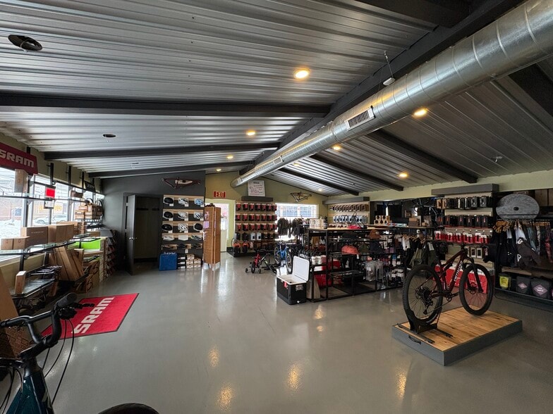 More Photos Of 1201 Washington St, Columbus Loft Creative Space For Lease