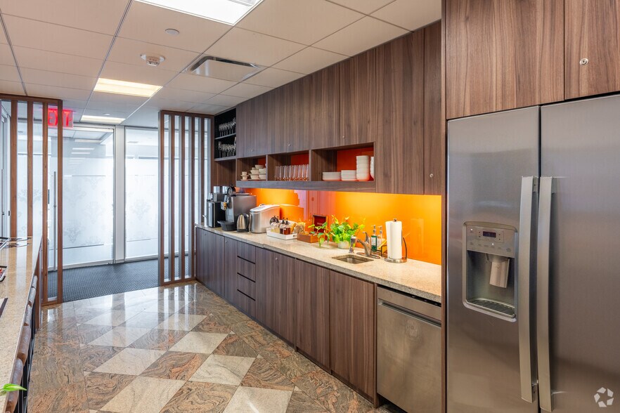 More Photos Of 17 State St, New York Coworking Space